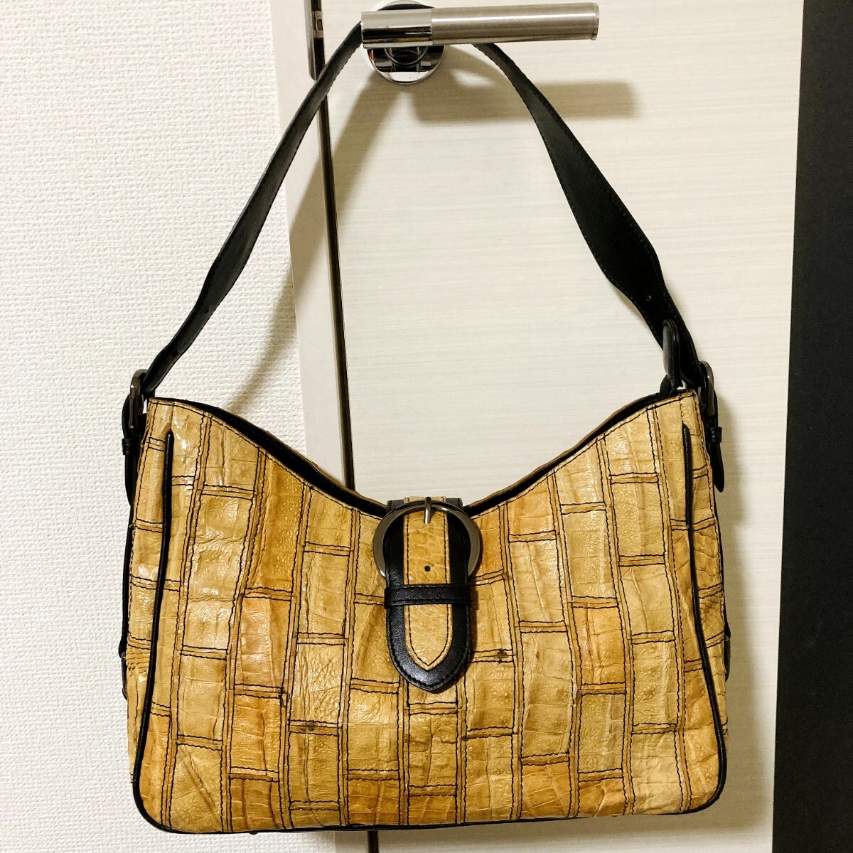 ★即決★クロコダイル クロコ ワニ 鰐革 ハーフムーンバッグ ワンショルダーバッグ 黄色 イエロー マット加工 パッチワーク拍卖