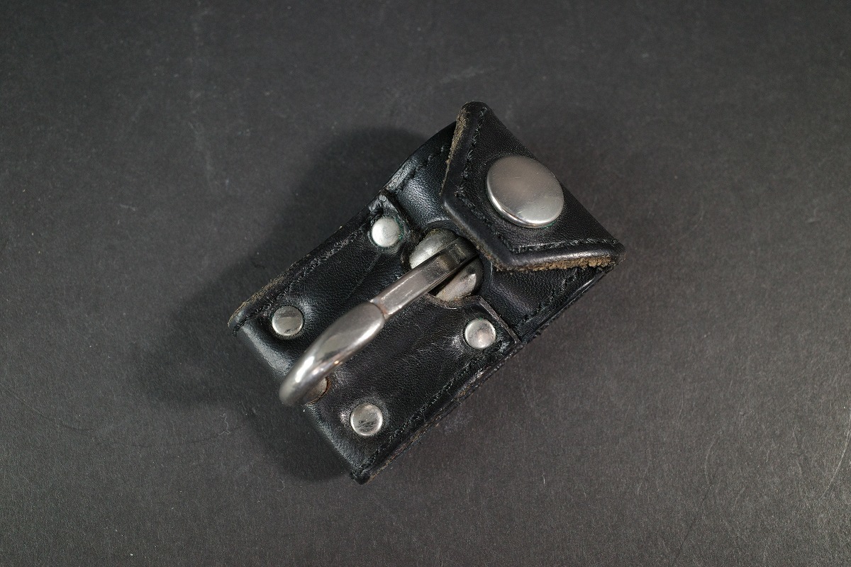 LOVELESS DESIGN FREEDOM LEATHER ベルトフック ブラック ラブレスデザイン拍卖