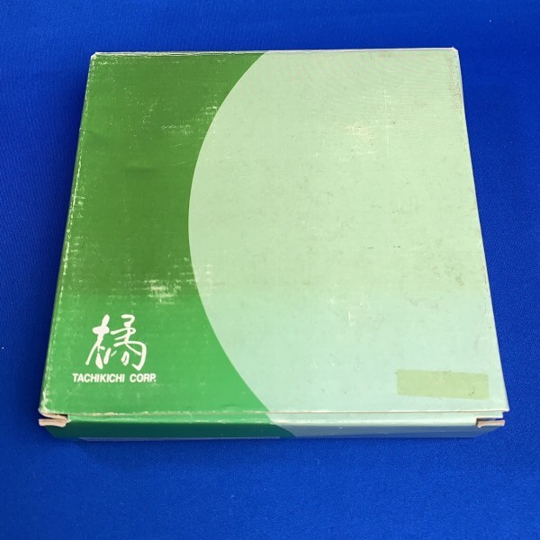 【Z-793】◆ たち吉 染付赤絵 三ツ門角皿 ☆未使用品拍卖