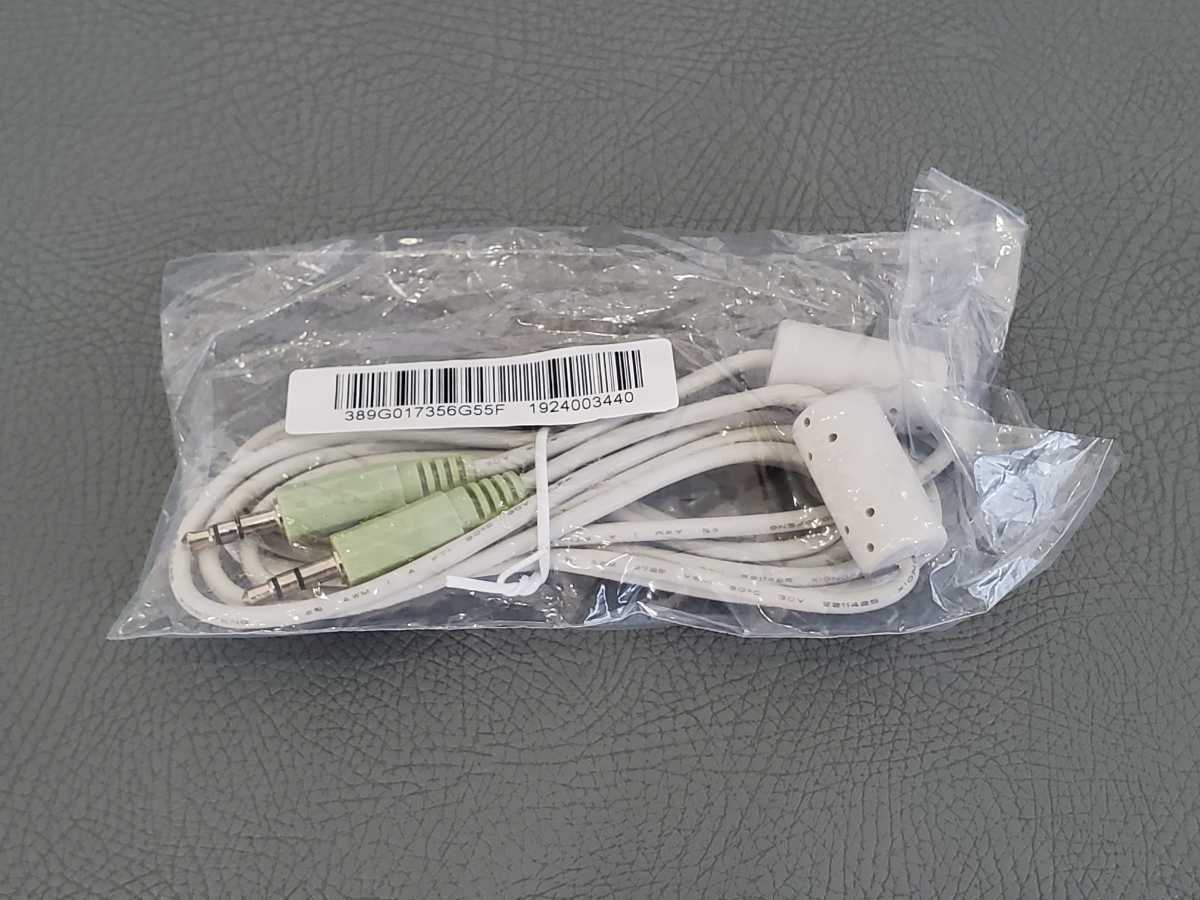 ☆☆新品未使用☆☆ ステレオミニプラグ 3.5Φ 1.8m オスーオス 拍卖