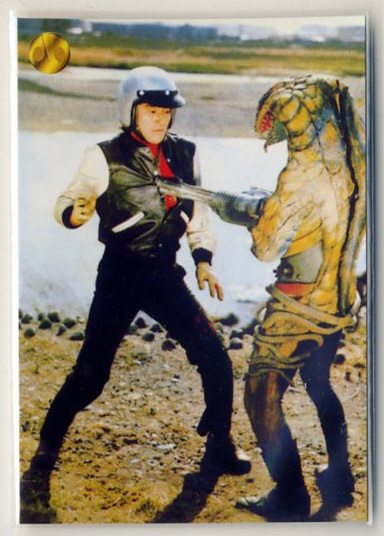 ◆防水対策 厚紙補強 カルビー 仮面ライダーV3チップスカード(2004 復刻版) D27 マシンガンスネークの恐ろしい右手 トレカ 即決拍卖