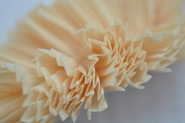 プリーツシフォンのヘアクリップ黄色拍卖