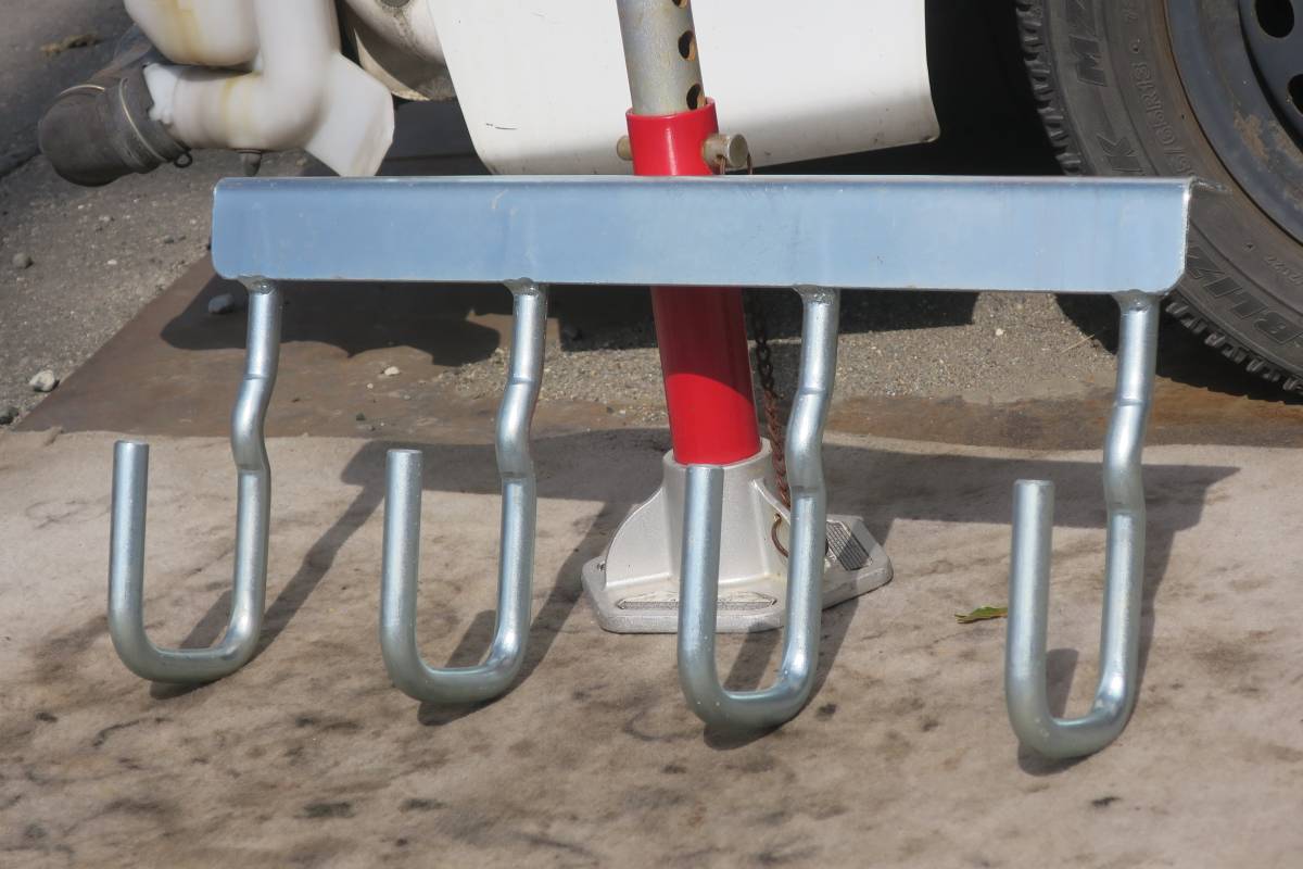 R3 2PG-CYJ77C ISUZU GIGA いすゞ ギガ 4軸低床 純正 汎用? チェーンハンガー チェーンフック ブラケット 新車外し! NO78拍卖