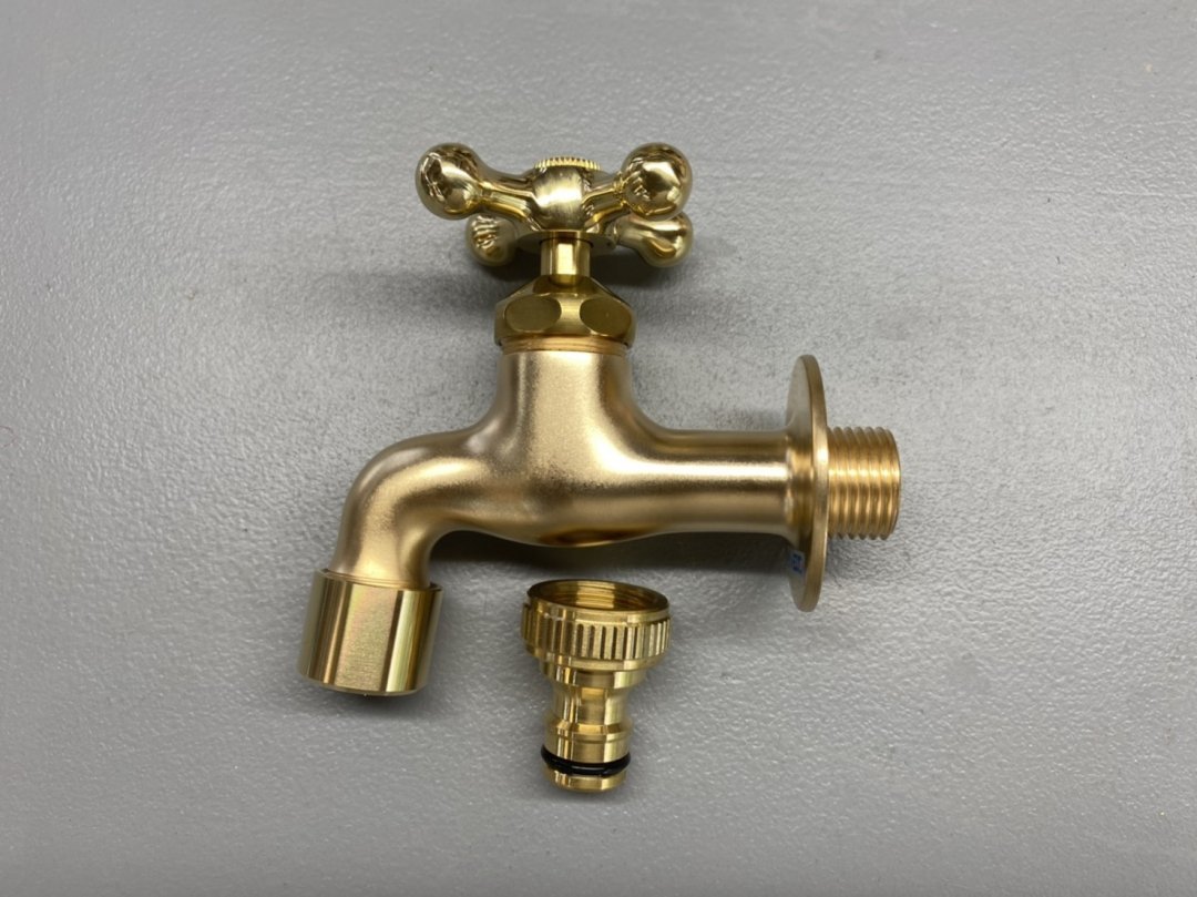 作善堂オリジナル十字ハンドル蛇口 真鍮色 色の経年変化をお楽しみください拍卖