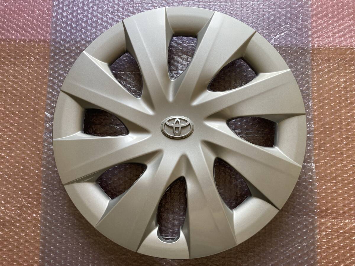 ☆ 新車添付 未使用品 NCP 141 145 スペイド ・ NSP 141 145 ポルテ 純正 15in シルバー ホイールキャップ 42602-52451 1枚 ☆②拍卖