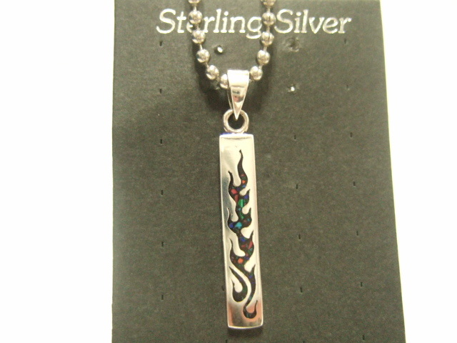 横浜最新 SILVER925銀ペンダント ♪ プレート トライバル 2.3g 送料220円ξgtξ ξ21s拍卖