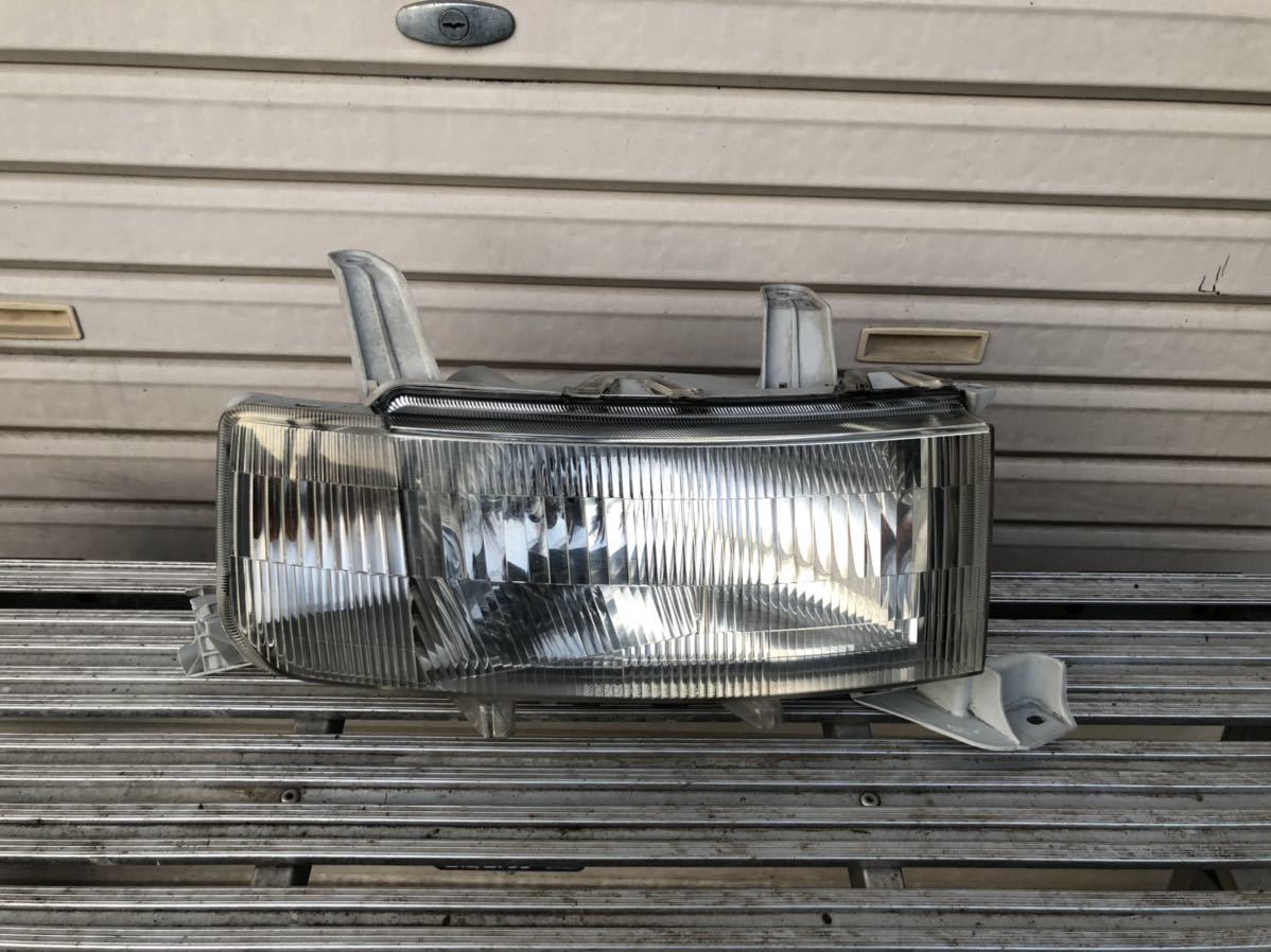 874:トヨタ bB NCP30/NCP31 ヘッドライト右 ハロゲン拍卖