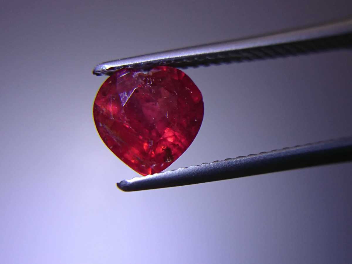 ★K&Yジュエリー工房★ルース 天然ルビー2.22ct.ハート型★拍卖