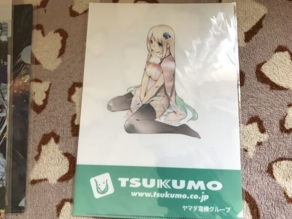 E003クリアファイル TSUKUMO ヤマダ電機 つくもたん マフラー セーター拍卖