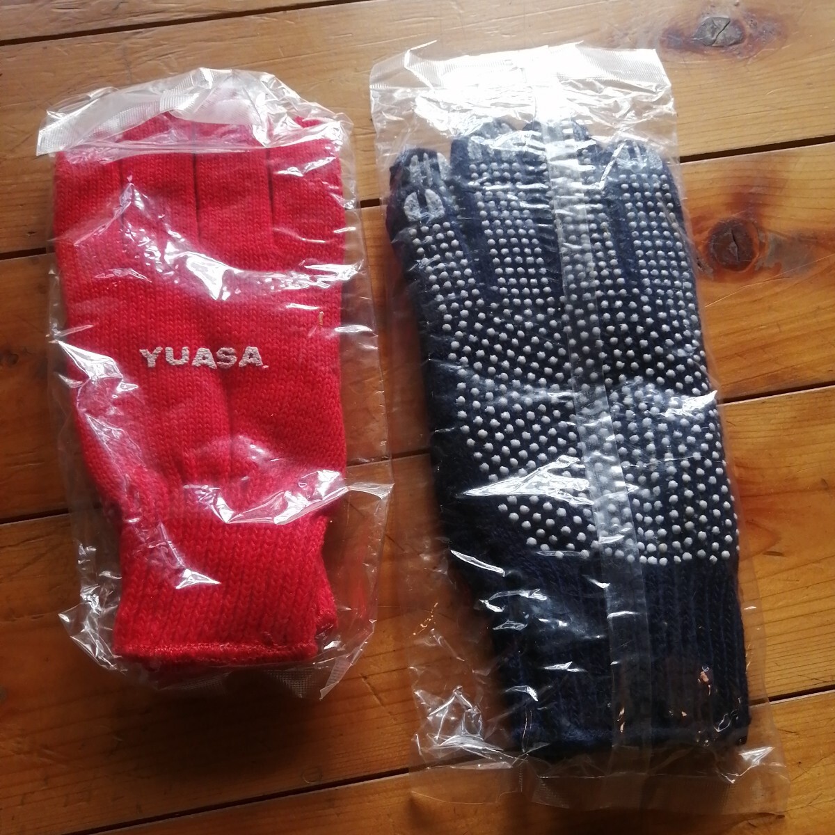 YUASA 滑り止め付き軍手 赤、紺2組セット拍卖