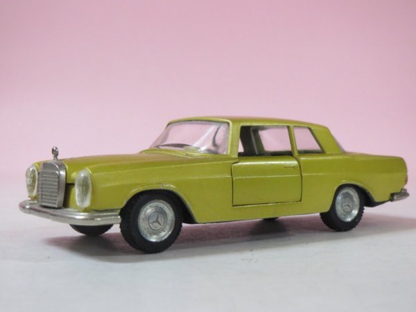 70222■オートピレン  メルセデスベンツ 250 クーペ 1/43   mercedes coupe 250SE拍卖