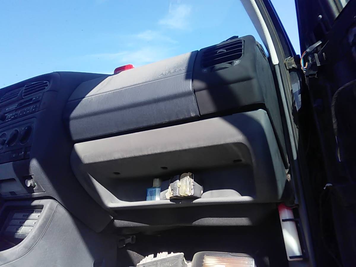 ■フォルクスワーゲン ヴェント VR6 小物入れ 中古 1H1857924 部品取あり グローブボックス 収納 コンパートメント トレー ベント ゴルフ3拍卖