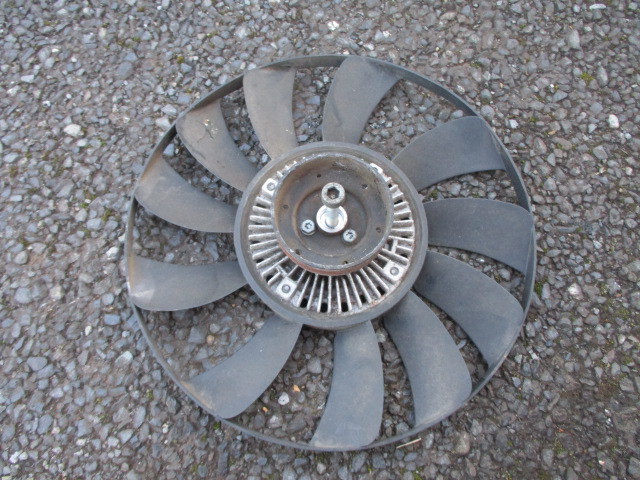 ■アウディ A4 ファンカップリング 中古 058121347 ADR 部品取あり ラジエターファン クラッチ クーリングファン コンデンサー パサート■拍卖
