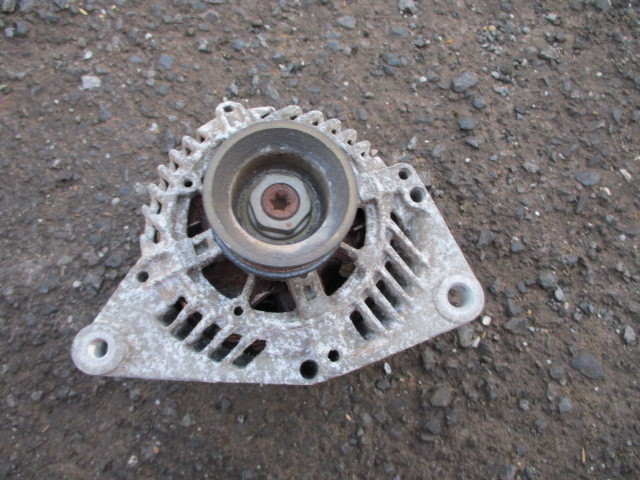 ■アウディ A4 オルタネーター 中古ADR 部品取あり ダイナモ ヒューズボックス コントロール ユニット コンピューター ディマースイッチ ■拍卖