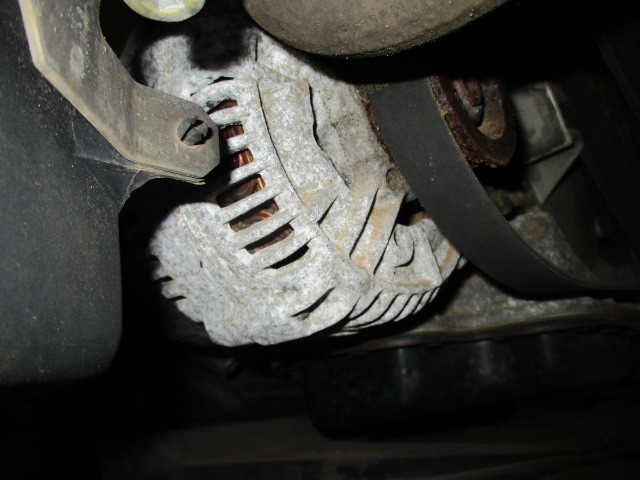 ■アウディ A8 オルタネーター 中古 4DABZ 部品取あり ダイナモ イグニッション コイル モジュール コントロール リレー ヒューズ ■拍卖