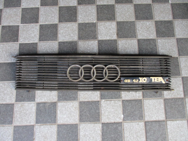 ■アウディ クワトロ クーペ グリル B2 中古 811853655 部品取りあり APT Sportsline アプト バンパー ライト ドアミラー ウインカー ■拍卖