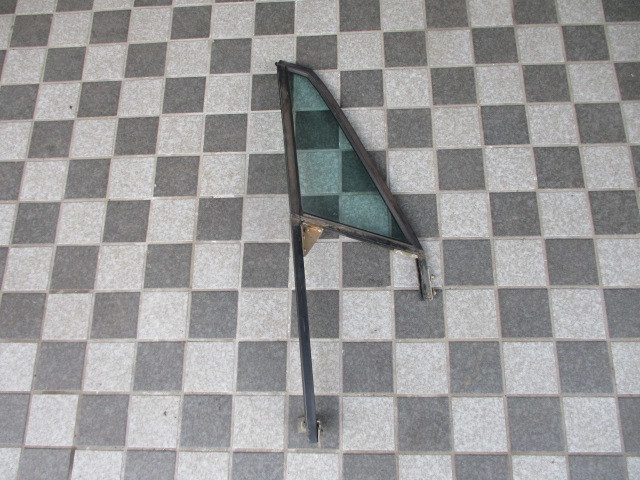 ■ポルシェ 911 SC タルガ ドアガラス フレーム 右 中古 930 カレラ 部品取あり 冊子 ウインド ウィンド 三角窓 TARGA サイドステップ ■拍卖