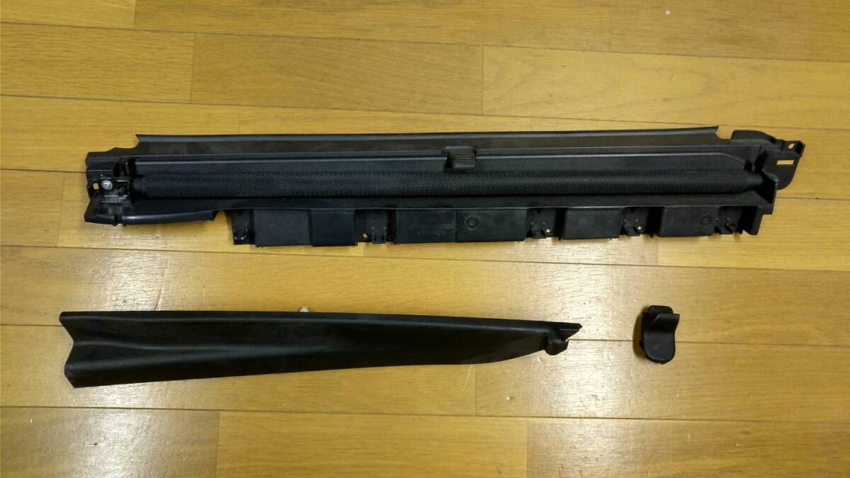 ダイハツ ウェイク LA700S 右スライドドア の サンシェード 純正品拍卖