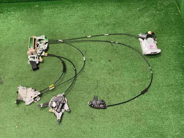 アルファード DBA-GGH25W 右Rドアロックソレノイド 69200-58020拍卖