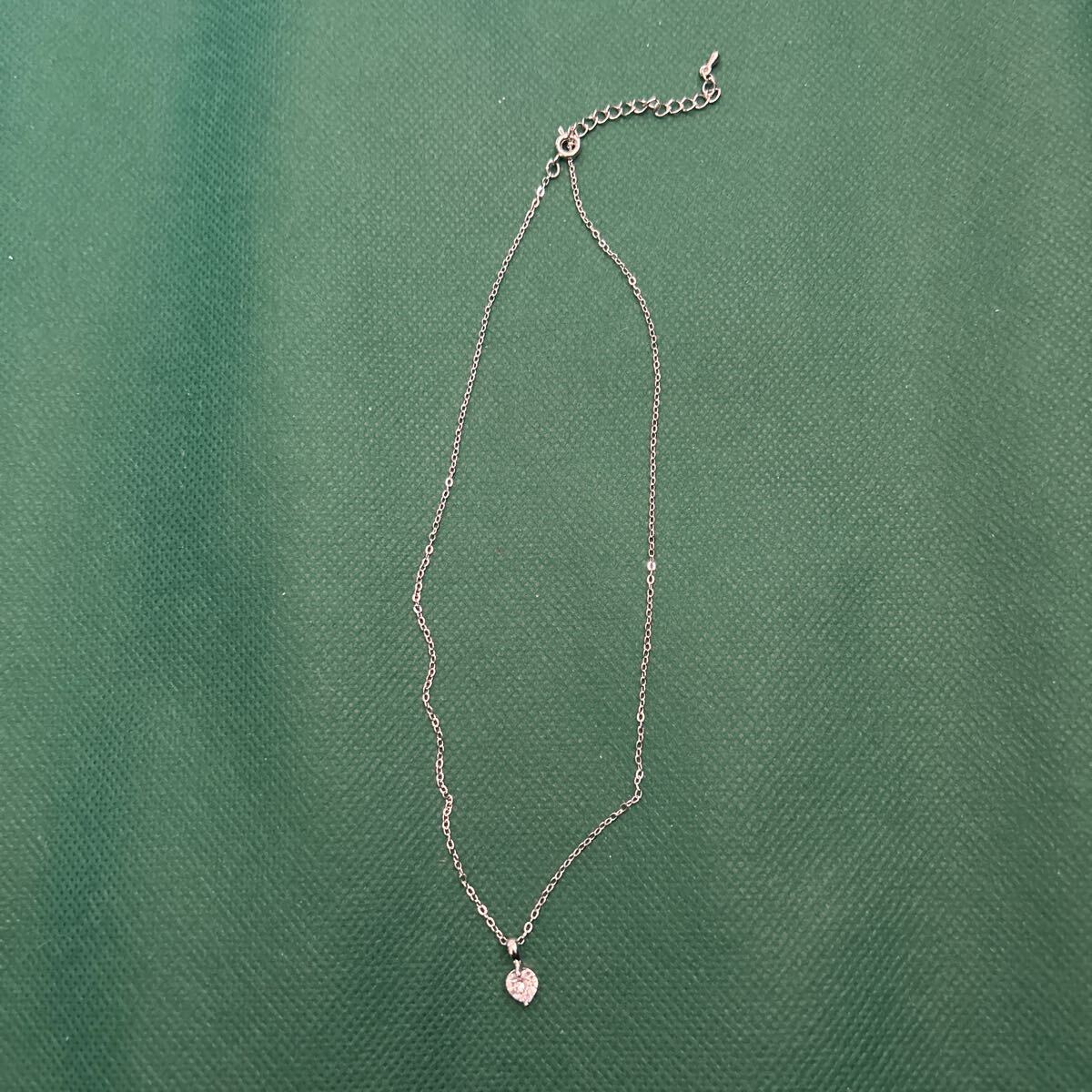 ■ネックレス ペンダント ハート ジルコニア シルバーメッキ シンプル アクセサリー 拍卖