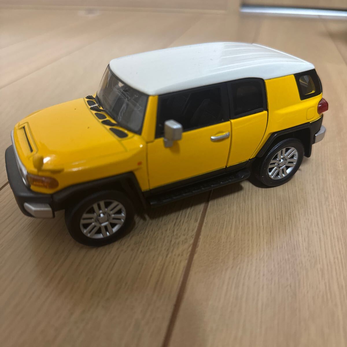 FJ cruiser FJクルーザー カラーサンプル イエロー拍卖