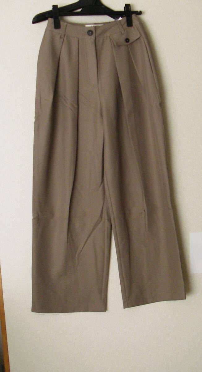 新品WHO'S WHO gallery 2タックワイドスラックス パンツ HiNT 9900円拍卖