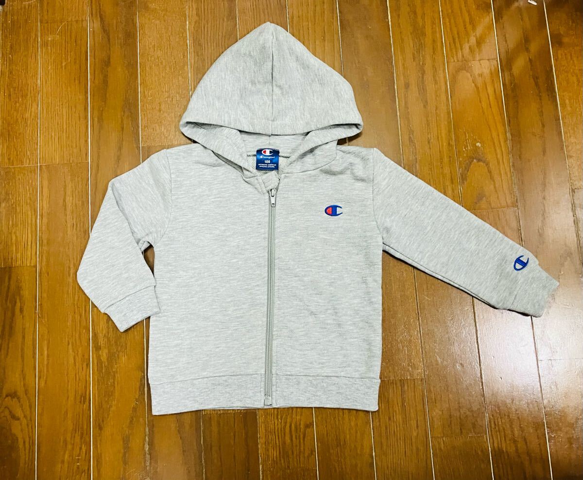 一度(短時間)着用のみ☆Championチャンピオン☆フード付きパーカー☆100cm☆霜降りグレー☆長袖トレーナー☆男の子女の子兼用拍卖