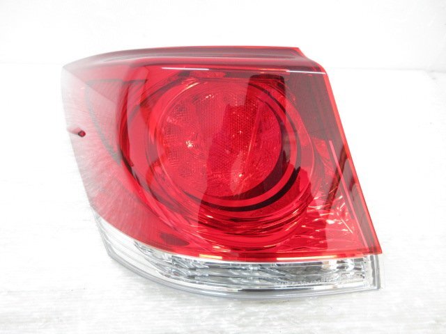 【即決有】 新品未使用品 トヨタ クラウン アスリート GRS210 AWS210 純正 左 テール ライト STANLEY 30-406 (B042763)拍卖