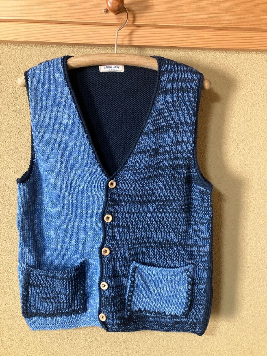 ガイジンメイド、手編み綿パネルパッチワーク+引き揃え編みベスト ブルー系/Freeサイズ拍卖