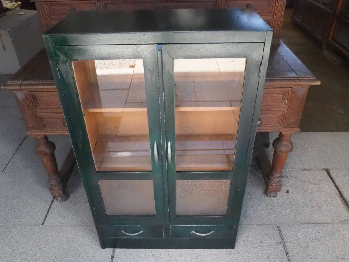 【木製の本棚】ガラス棚引き戸引出し古道具コレクション棚アンティーク骨董インテリア箪笥インダストリアル収納ケースおもちゃ箱拍卖