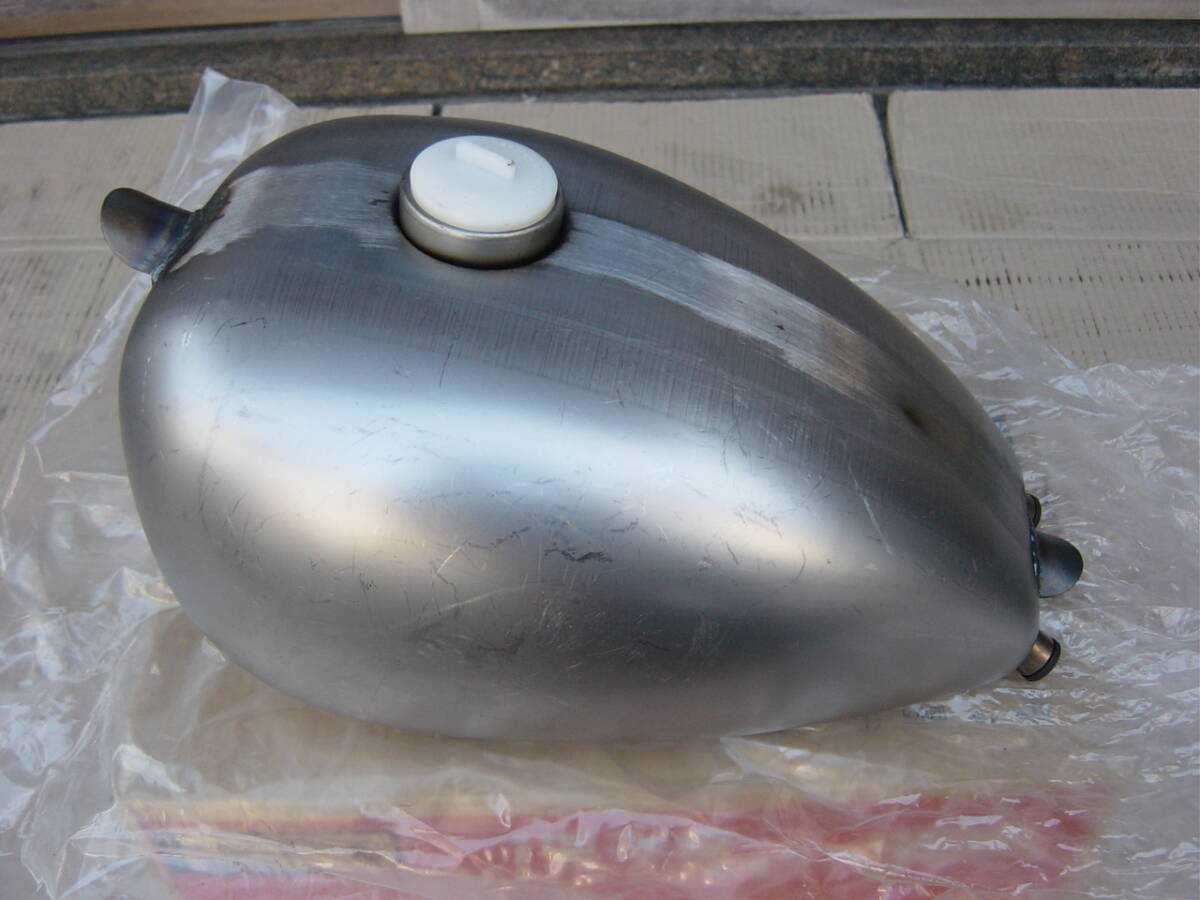 ピーナッツタンク 未使用品 1/4NPTが2か所 現状渡し拍卖