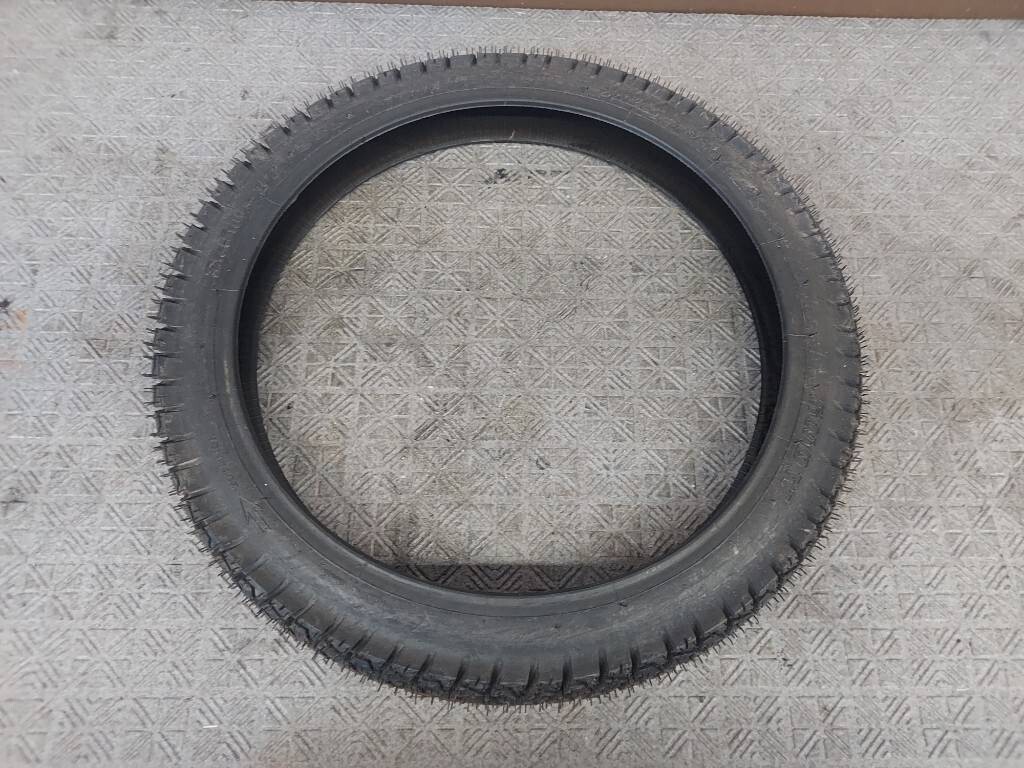 新品 未使用 IRC SN12 2.50-17 38L フロントタイヤ リアタイヤ 2015年製造 バイク用 スノータイヤ チューブタイプ パーツ 松2拍卖