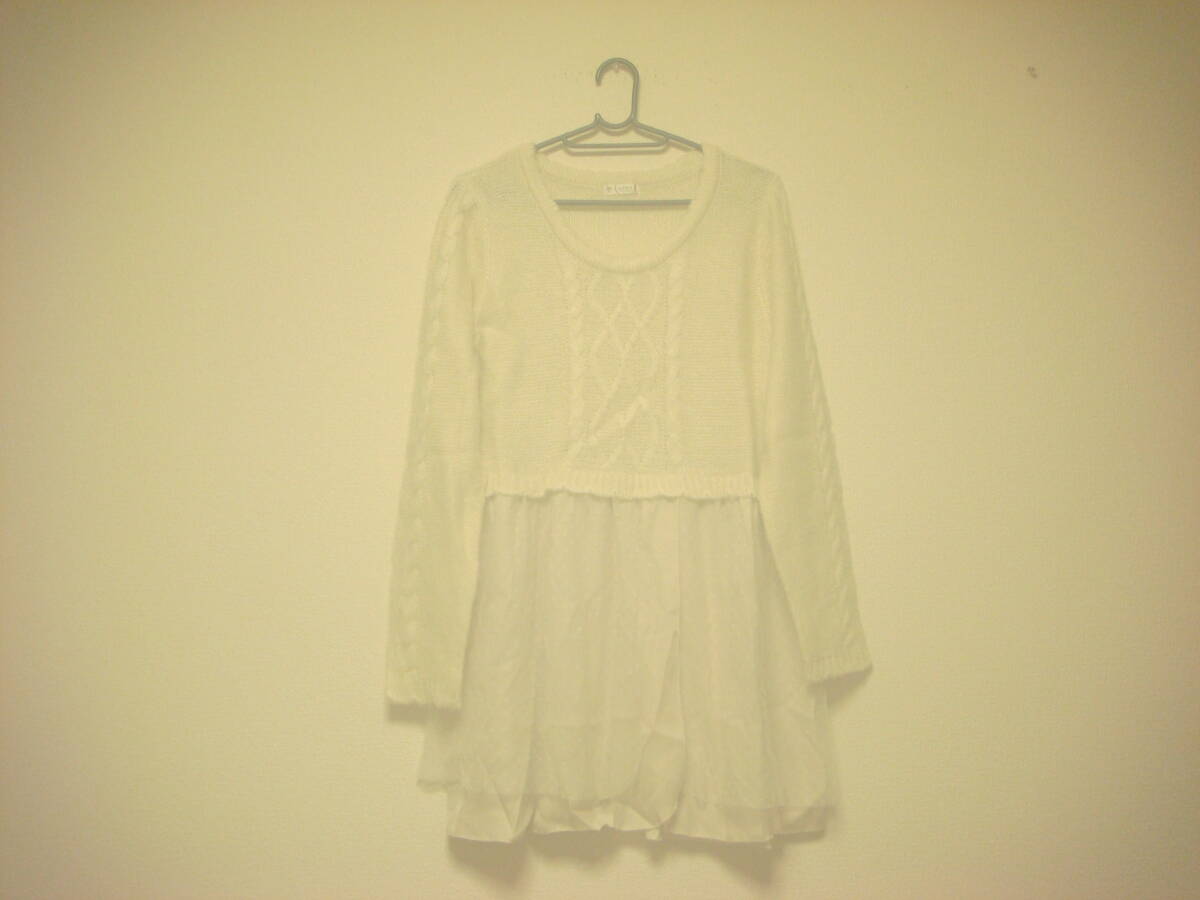 アクシーズファム ケーブル編みニット×チュール 切り替え チュニック アイボリー系 良品拍卖