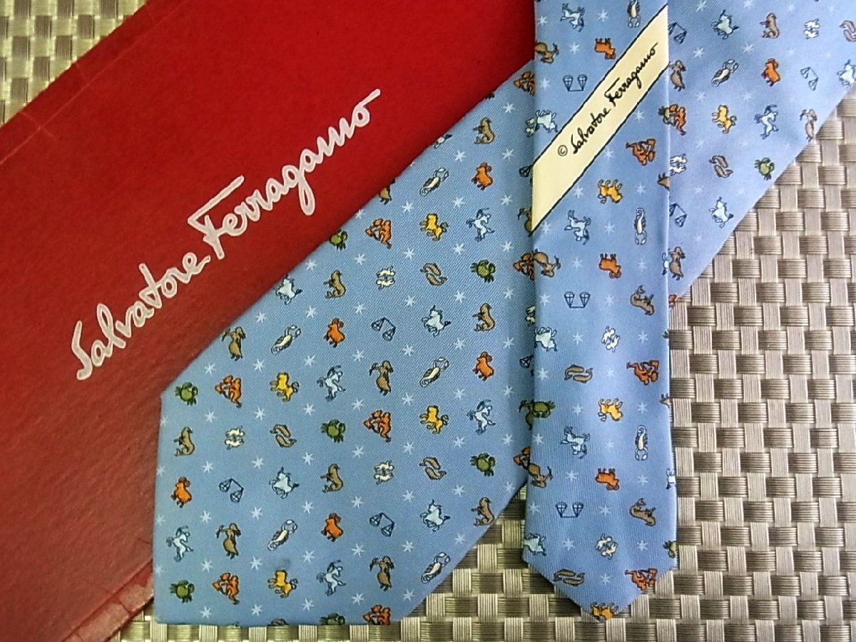 ♪37082D♪状態並品【十二星座 やぎ座 しし座 うお座 おうし座 柄】フェラガモ【FERRAGAMO】ネクタイ拍卖