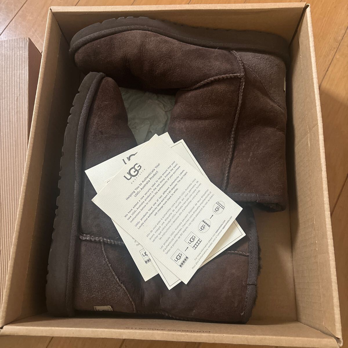未使用 UGG CLASSIC アグ ブーツ ムートンブーツ 箱付き拍卖