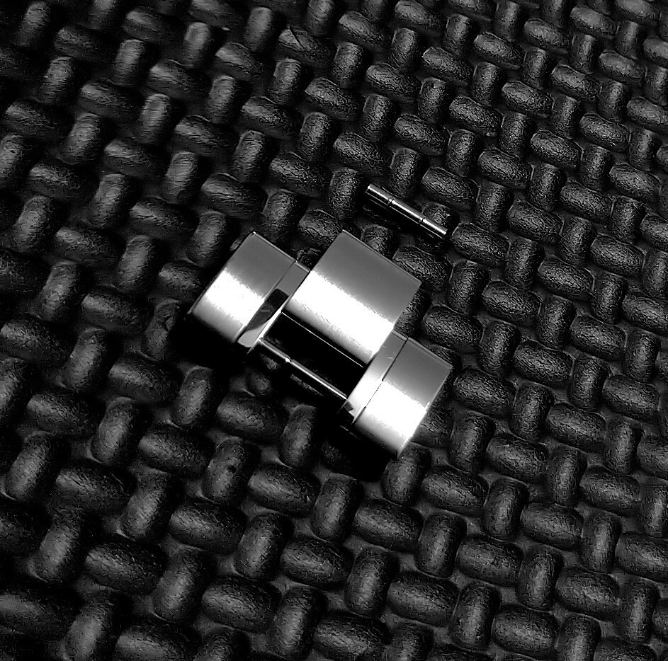 正規品 TAG Heuer タグホイヤー カレラ ベルト ブレス コマ 駒 ※同形状/加工 ※1コマ ※約18mm幅 ※約1.8cm幅 ※画像5枚拍卖