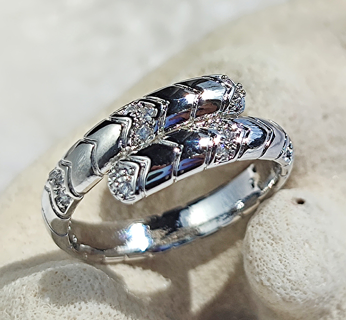 N2501182◆Bigstone◆【存在感な印象】魅力的なデザイン*目に眩しい光沢*豪華なリング*10~13号拍卖