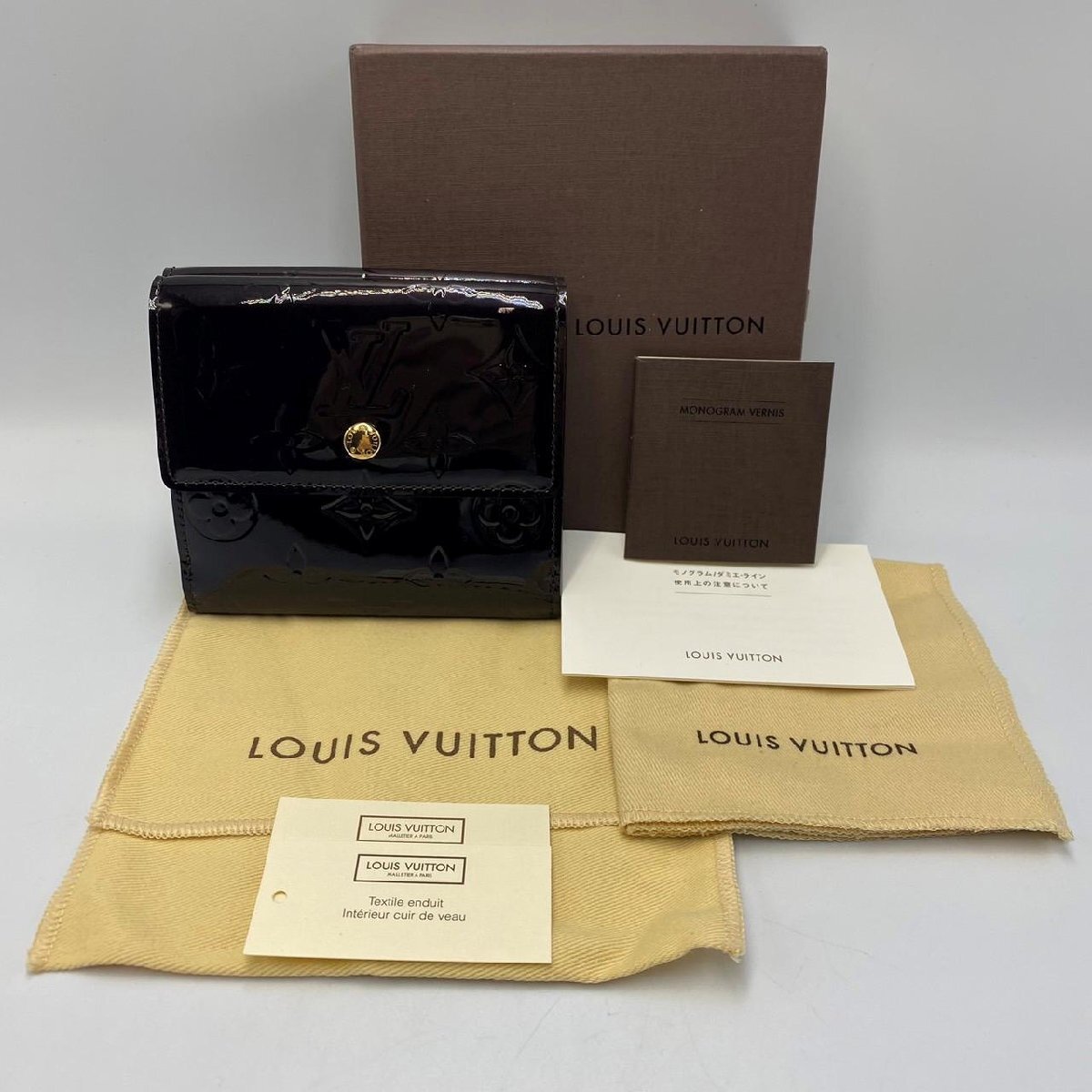 【未使用・保管品】LOUIS VUITTON M93523 ポルトモネ・ビエ・カルトクレディ モノグラム・ヴェルニ ブランド 財布 二つ折り拍卖