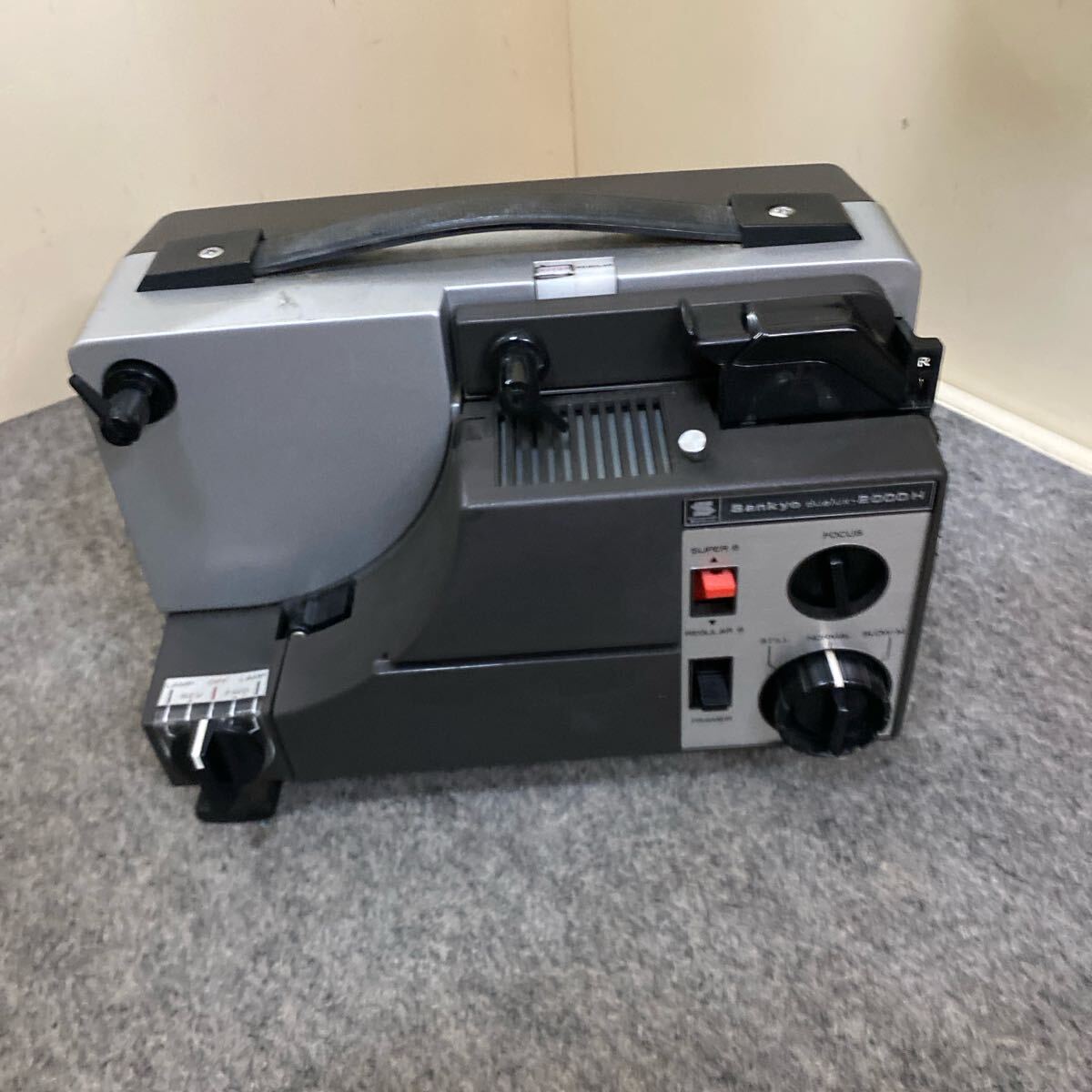 Sankyo dualux 2000H 8ミリ映写機拍卖