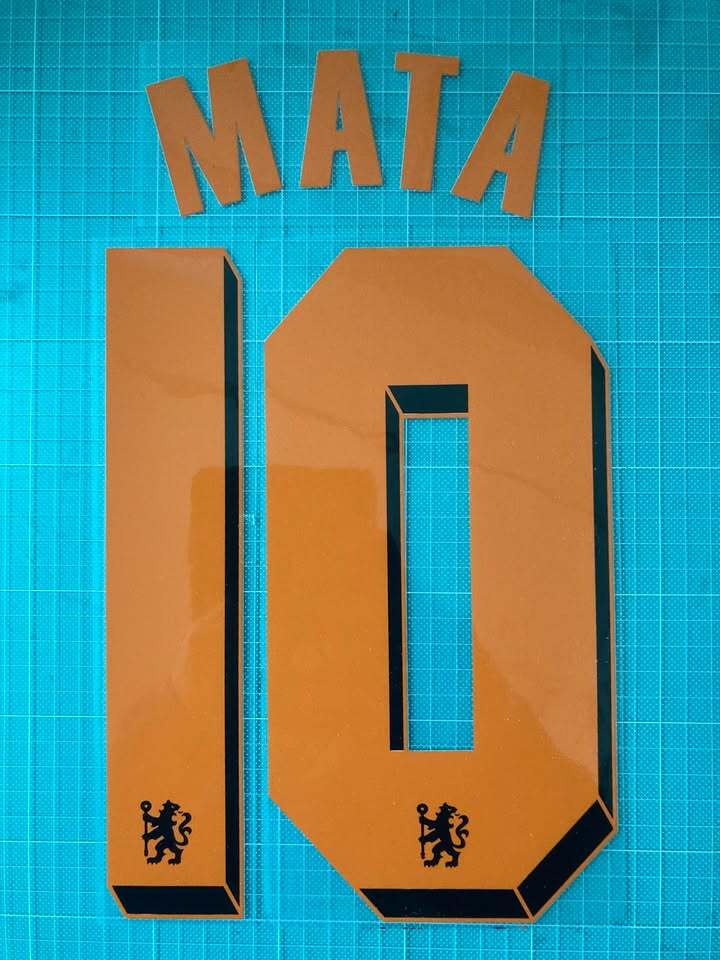 2010-2011 チェルシー x マタ / MATA マーキング セット (Away)拍卖