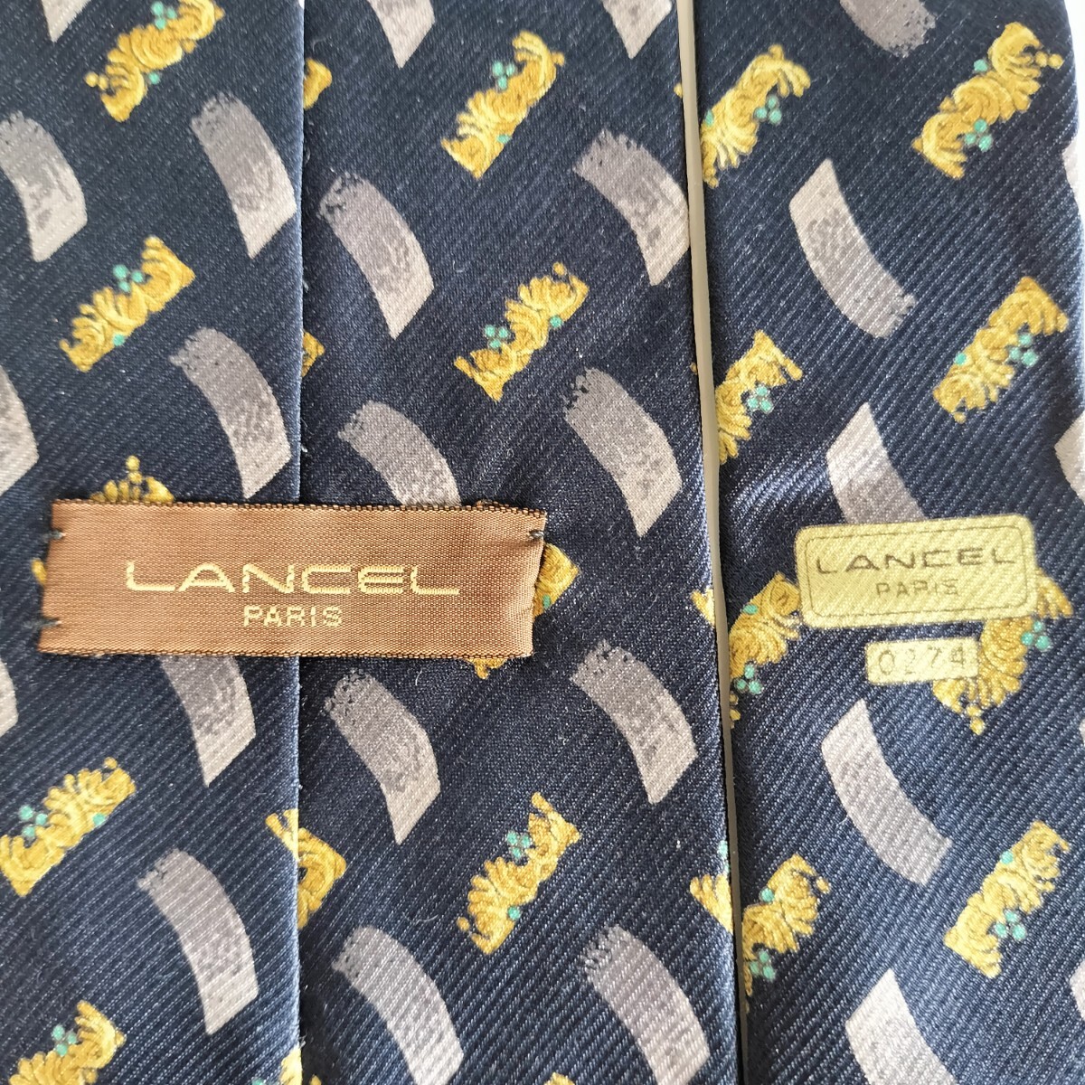 LANCEL(ランセル )黒紺ゴールド指輪ネクタイ拍卖