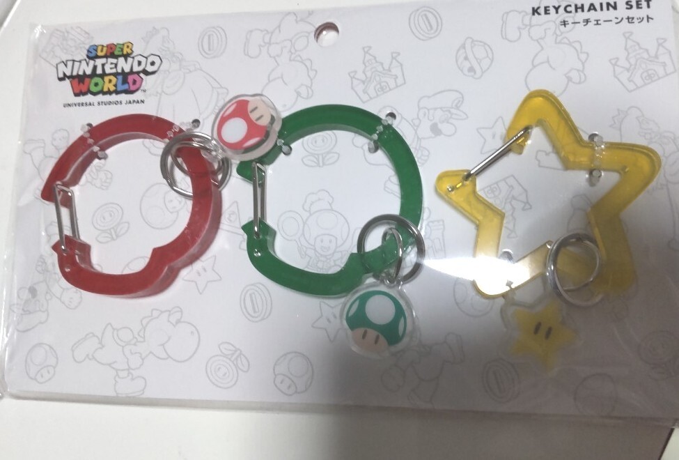 ユニバ USJ スーパーマリオ 任天堂 スター、きのこ キーホルダー キーチェーン 新品拍卖