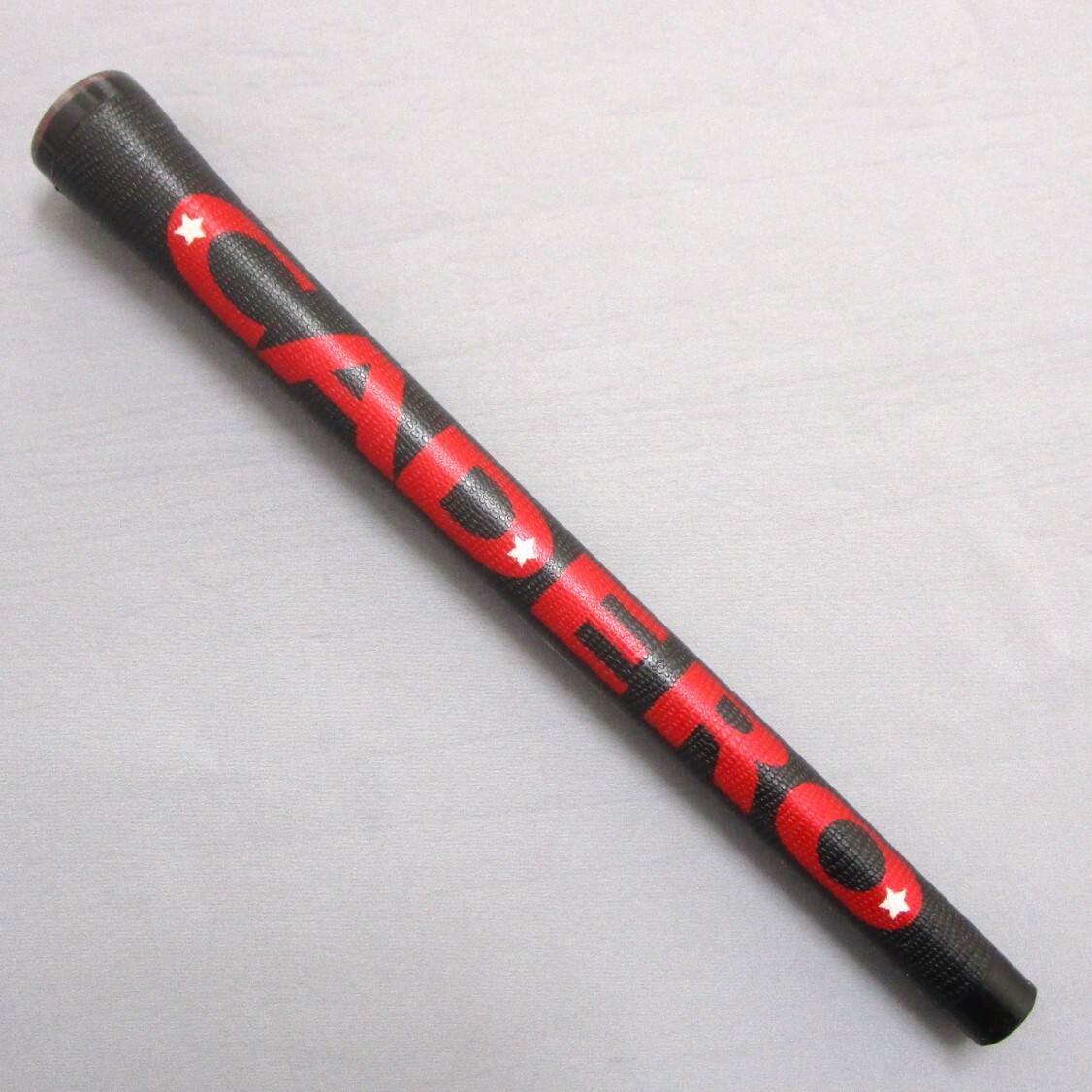 カデロ 2X2 PENTAGON Solo 60X BK×RD 1本 送料無料 CADERO ペンタゴン ウッド アイアン用 両面テープ装着 レッド バックラインあり拍卖