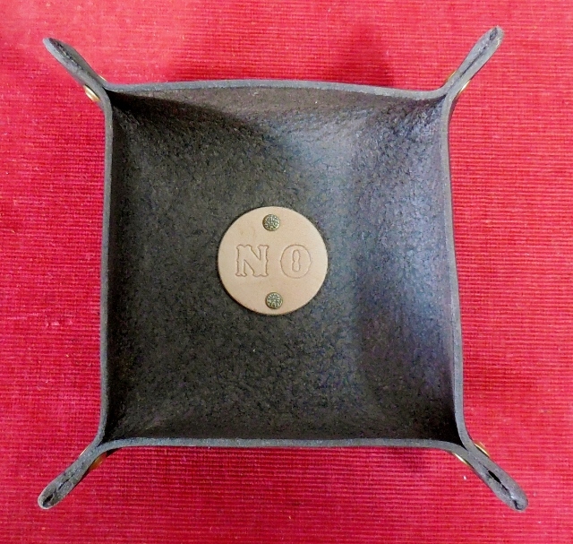 No.25-0220 Desk Utility Tray 牛革2.5mm厚・ダークブラウン・ Size L: abt.12 x 12cm(大型)拍卖