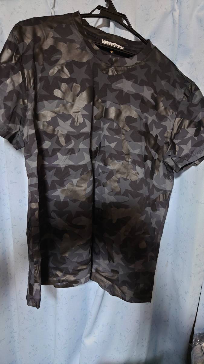 送料無料 ヴァレンティノ 迷彩 カモフラージュ カモフラ スター Tシャツ拍卖