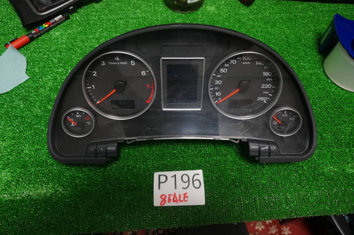 p196 アウディ A4 GH-8EALT B7 2007年 純正スピードメーターパネル 0263 626 081拍卖