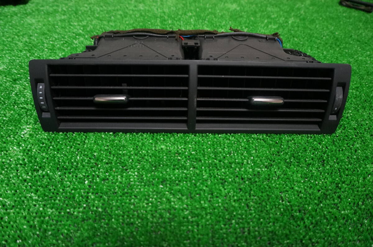 P206 AU084 8E S4 クワトロ 4.2 フロント センター エアコン ダクト 吹き出し口 ◆ブラック系/8E0 820 951 H 拍卖