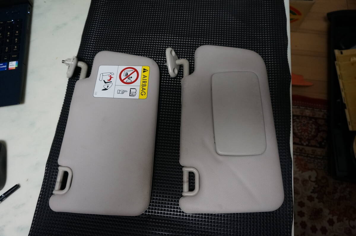 P056 インプレッサ スポーツ GP7 サンバイザー 左右セット拍卖