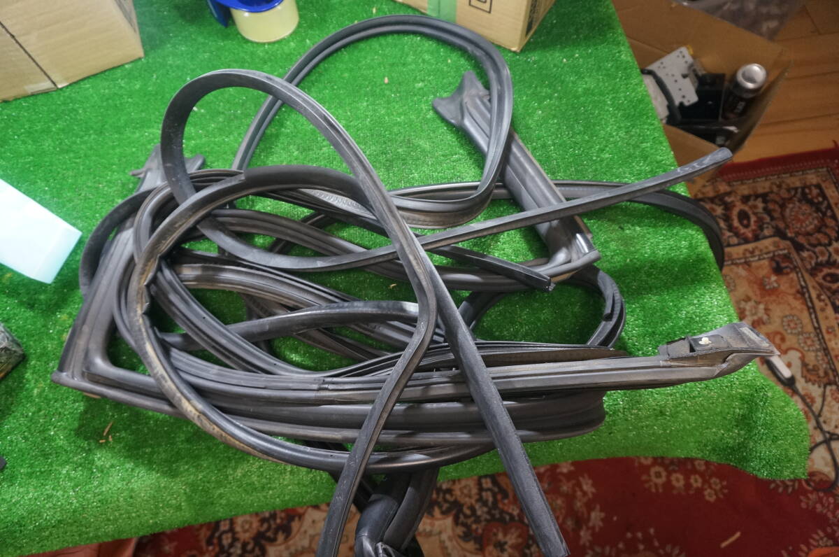 W362 86 DBA-ZN6 左右 リア ウェザーストリップゴム 5つセット拍卖