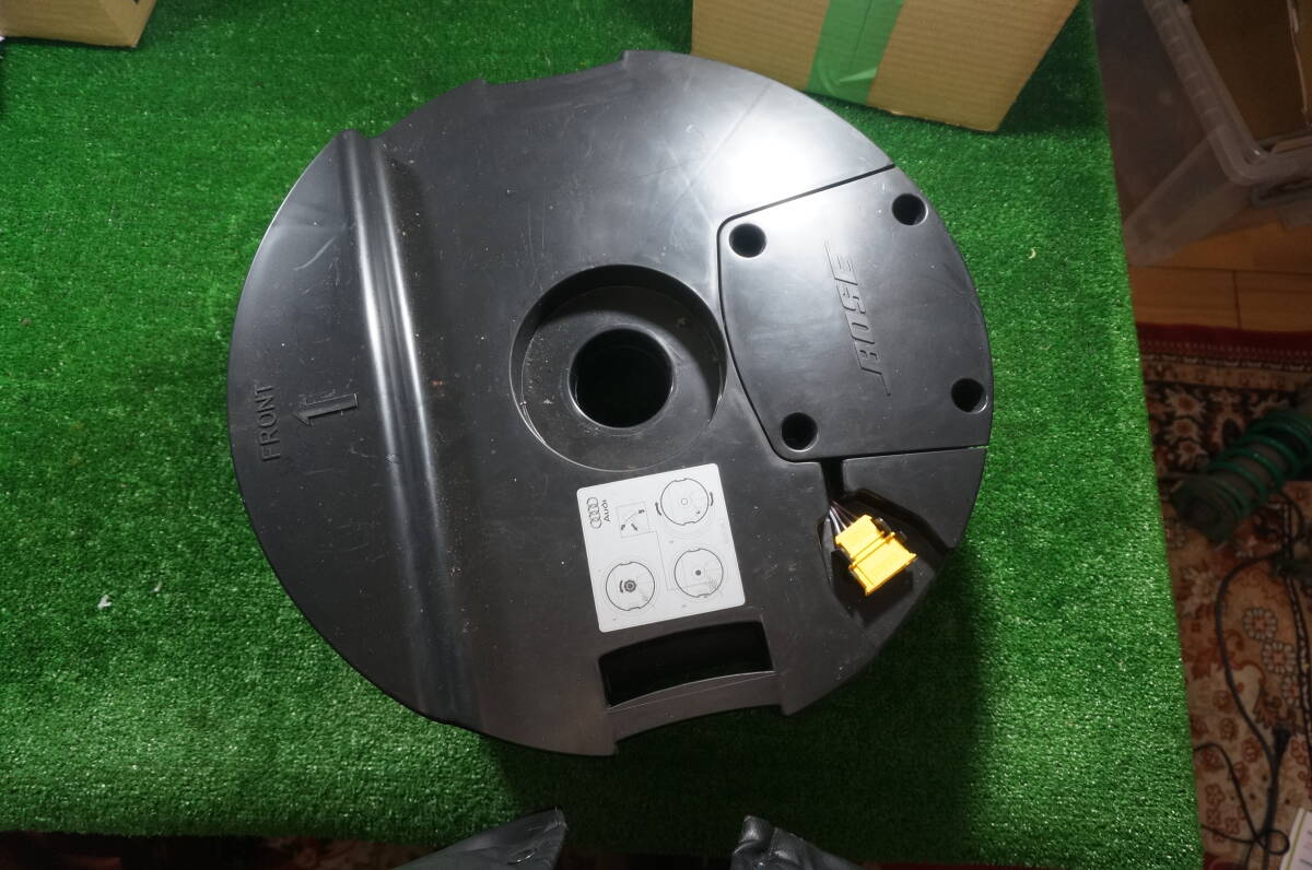 W368 アウディ Q7 チューバ 4L0035382A 低音「バスボックス」サブウーファー BOSE スピーカー 4L0 035 382 A カースピーカー 4L拍卖